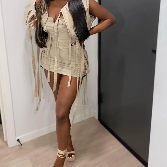 Clothing - Picture 3 of 3